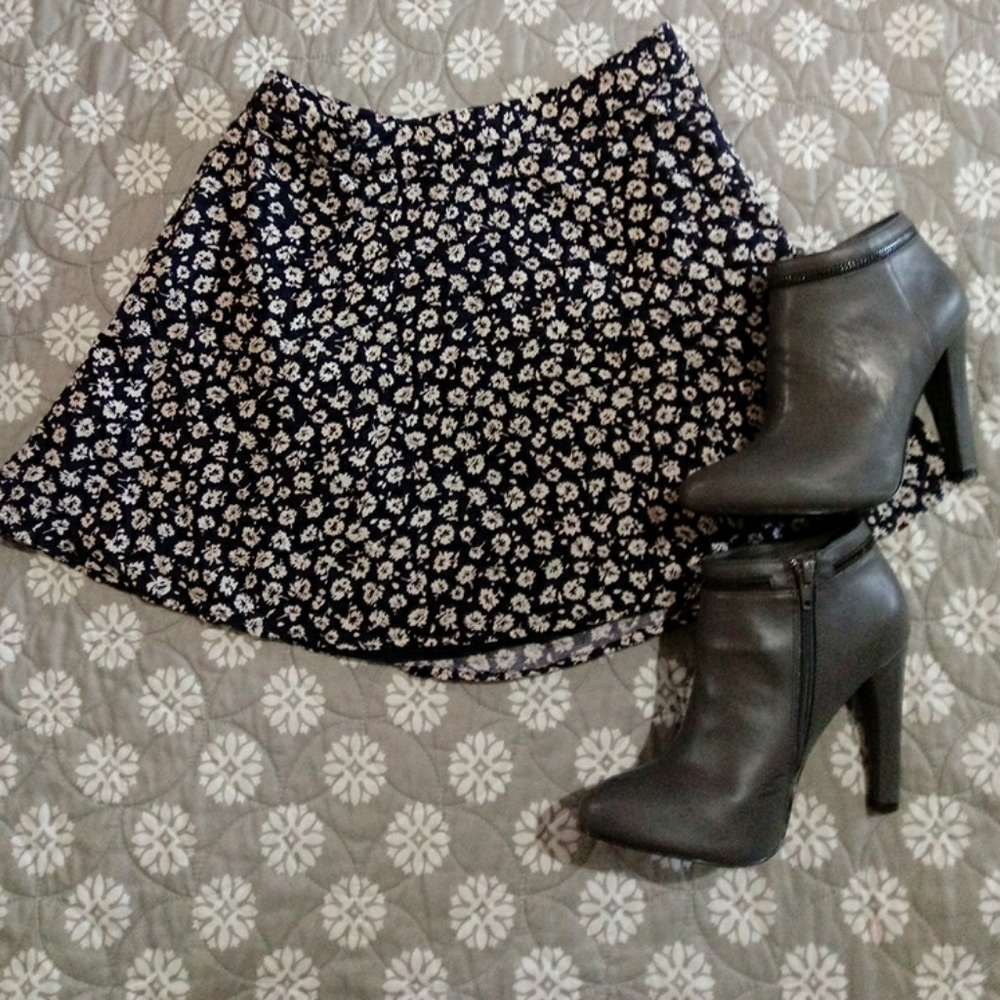 ❤️SOLD❤️Forever 21 skirt